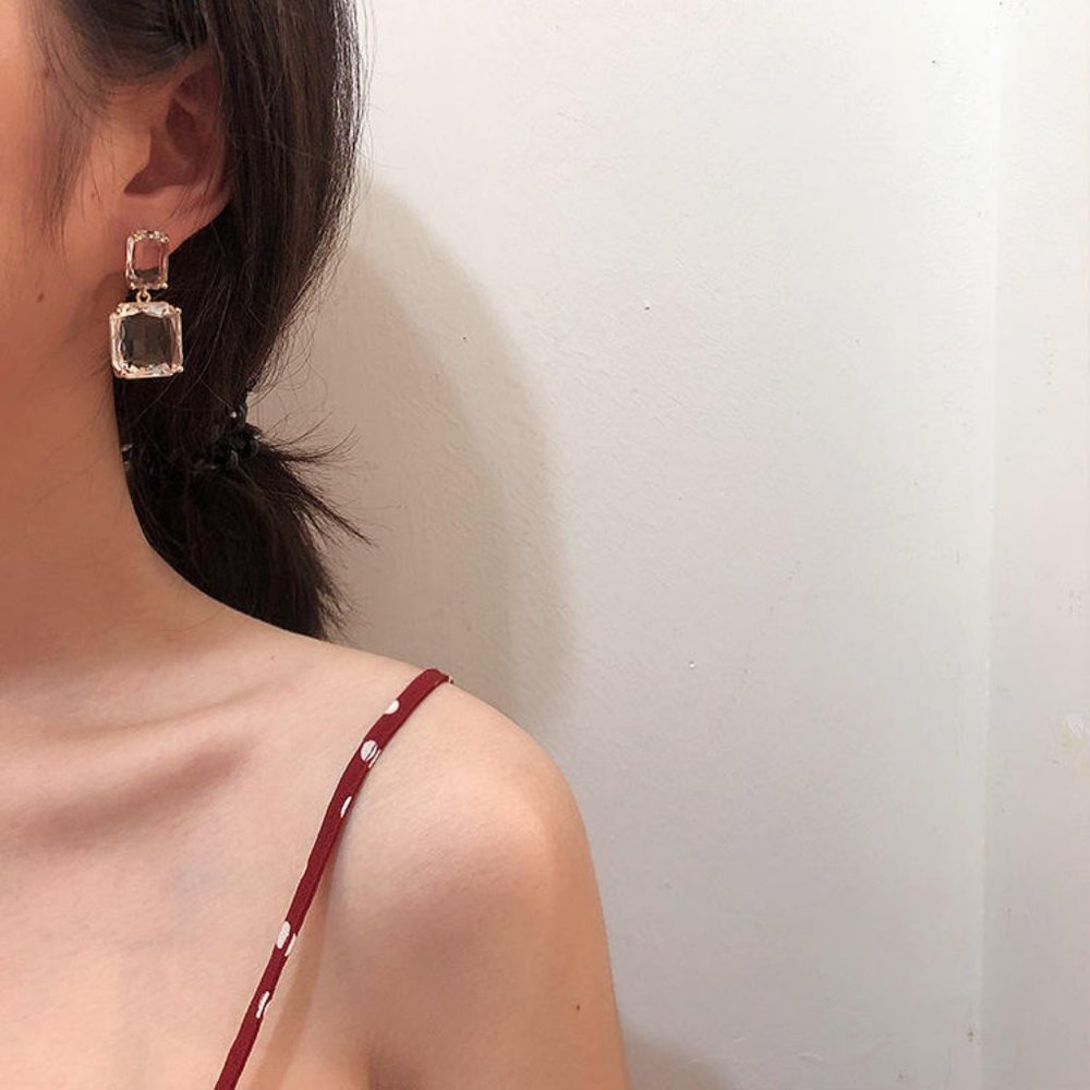 NEW Gold Double Crystal Square Drop Earrings - Picture 6 of 6